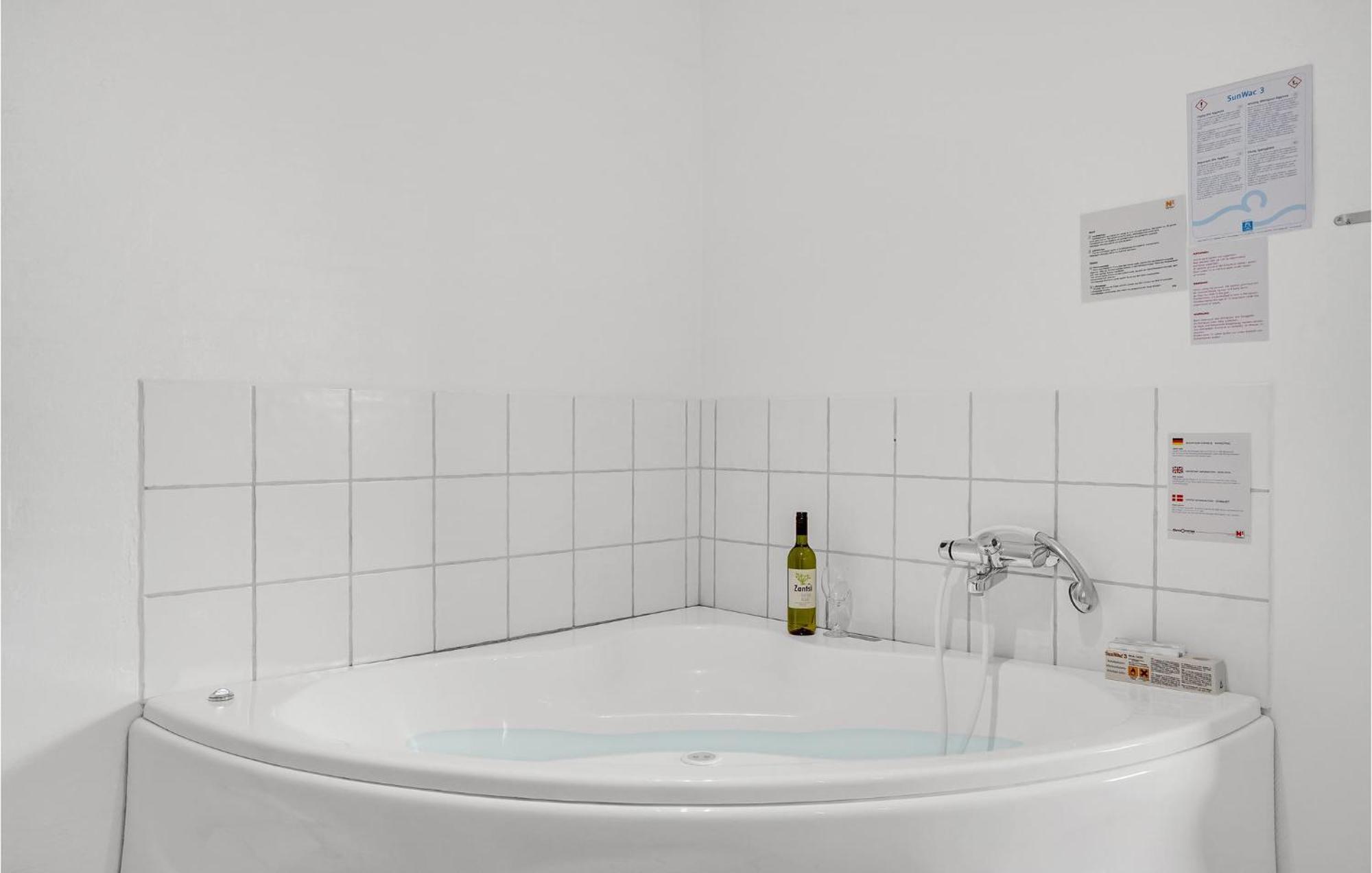 Amazing Home In Hvide Sande With Wifi Bjerregard Exterior photo