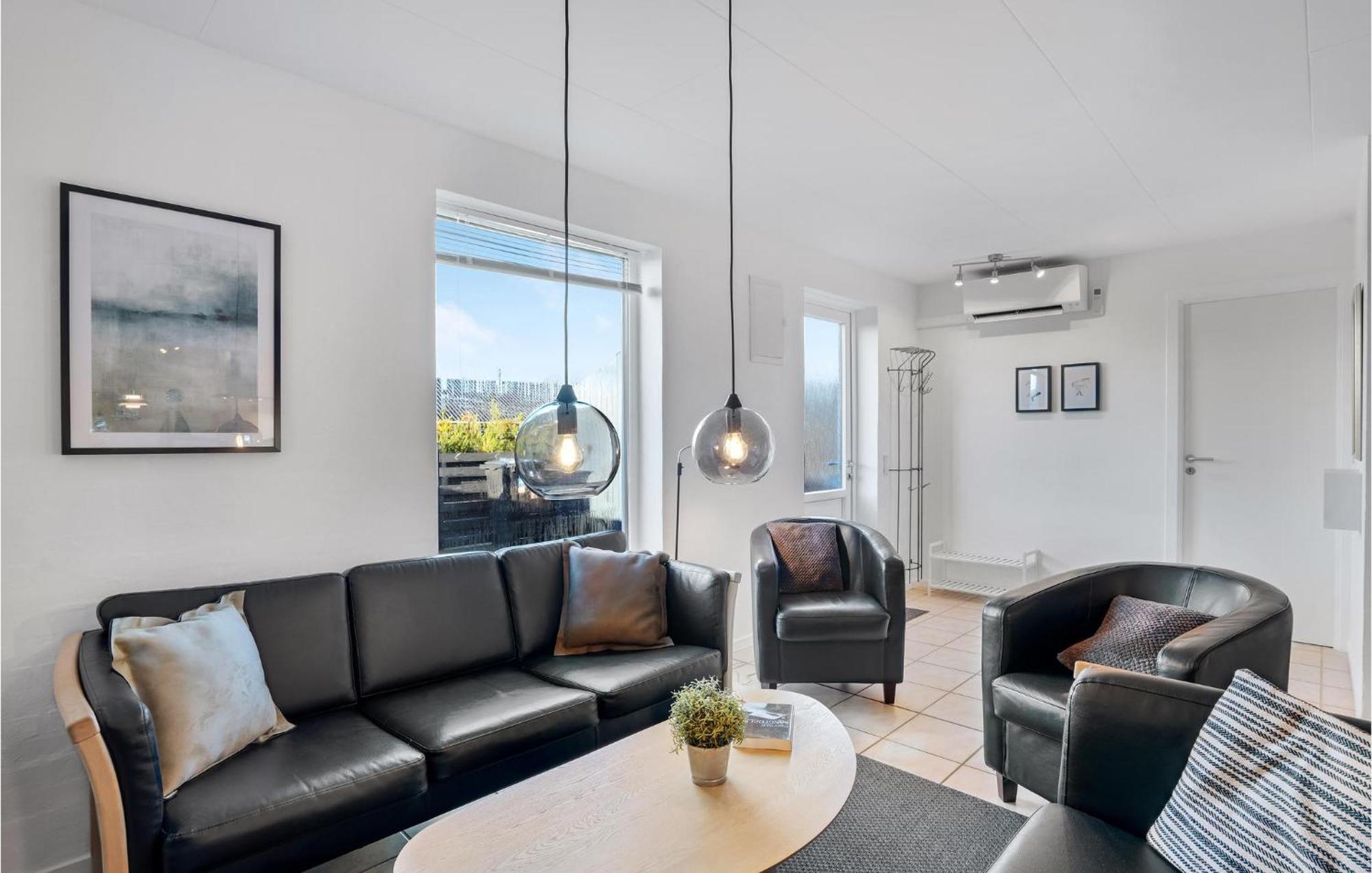 Amazing Home In Hvide Sande With Wifi Bjerregard Exterior photo