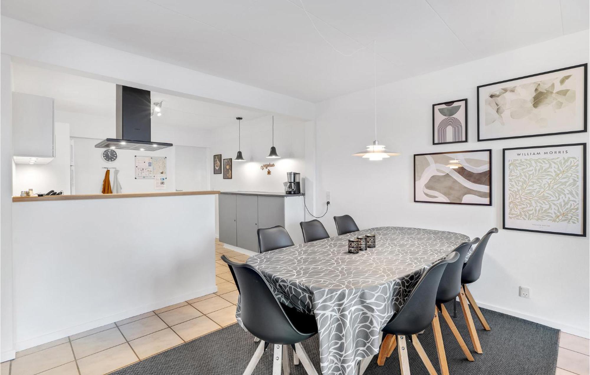 Amazing Home In Hvide Sande With Wifi Bjerregard Exterior photo