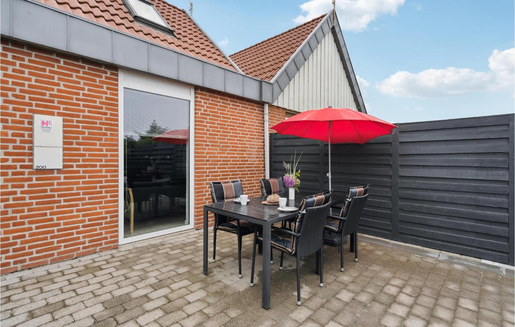 Amazing Home In Hvide Sande With Wifi Bjerregard Exterior photo