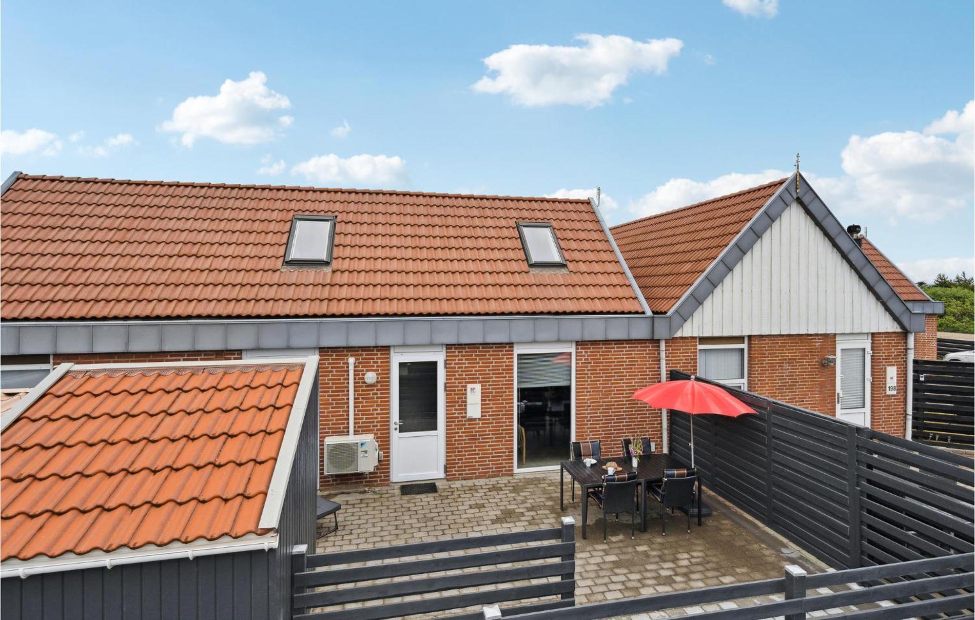 Amazing Home In Hvide Sande With Wifi Bjerregard Exterior photo
